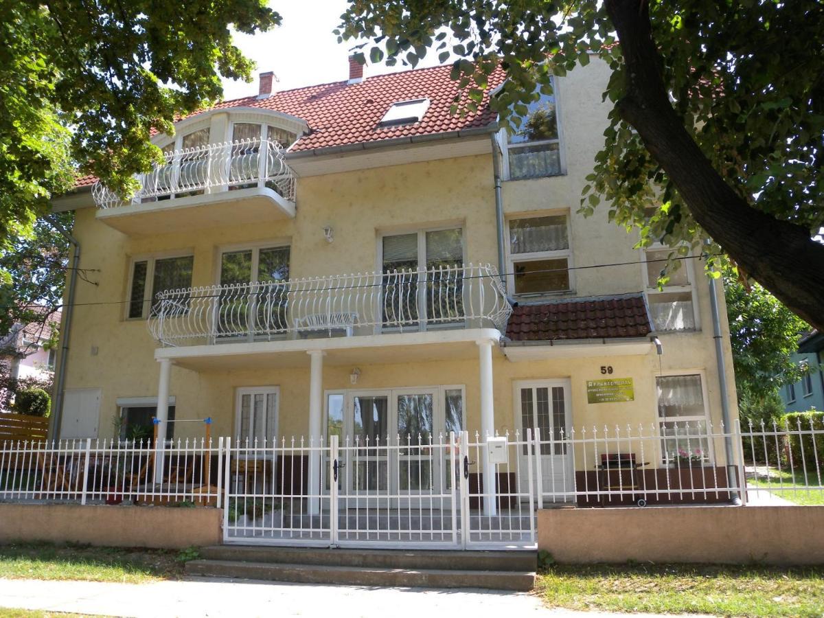 Janko Apartman Hotel Siofok Exterior photo